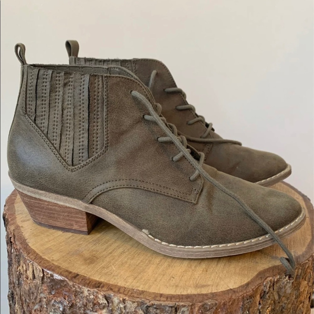 REPORT Wooden Heel Lace Up Booties